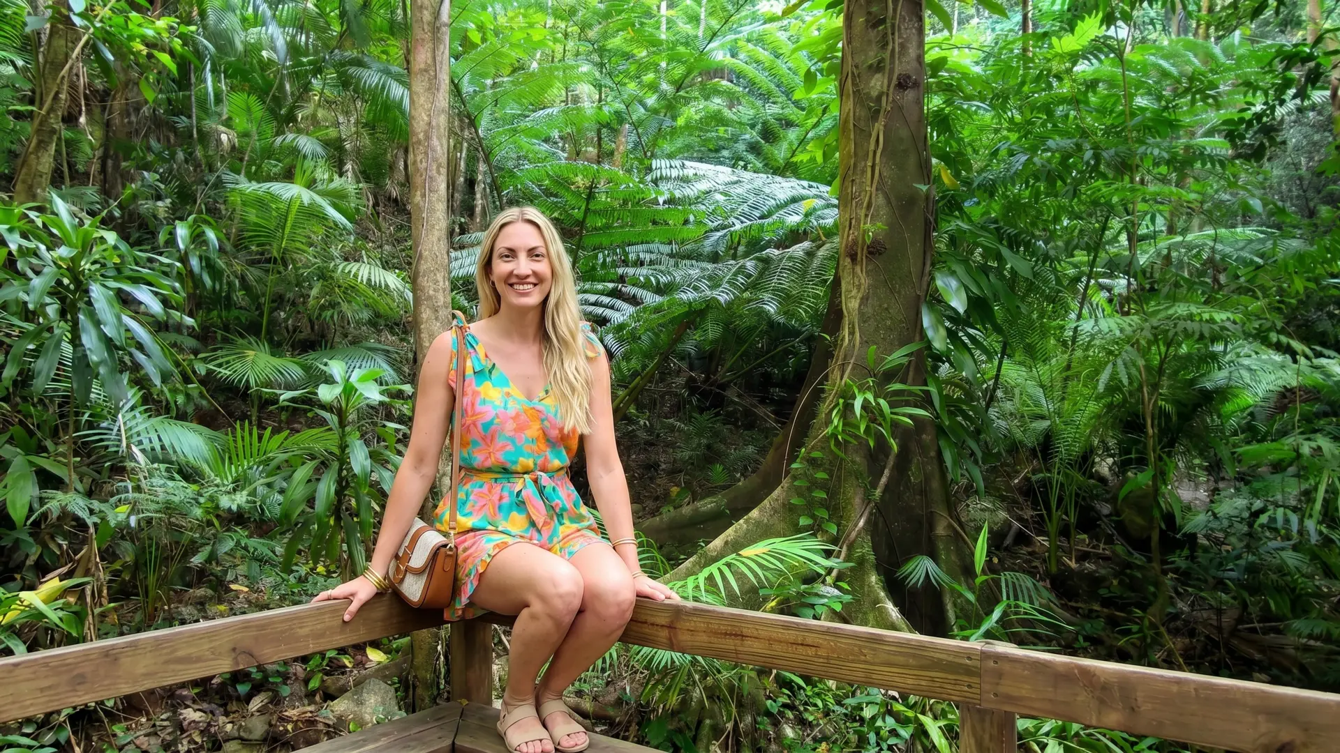 Peaceful Jindalba Boardwalk surrounded by nature near Port Moresby